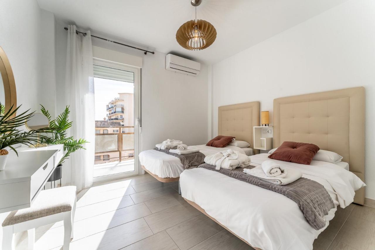 Sea View 2 Bedroom Apartment 2 Min Away From The Beach Torremolinos Extérieur photo